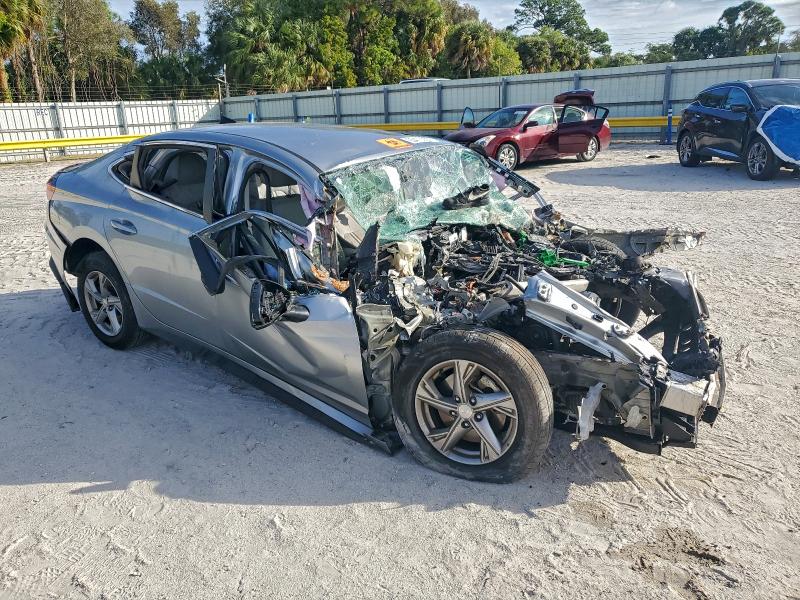 Photo 4 from auction – 2022 HYUNDAI SONATA SE with VIN 5NPEG4JA3NH142983