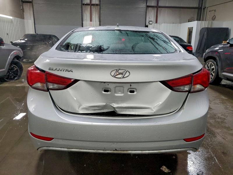 Photo 6 from auction – 2016 HYUNDAI ELANTRA SE with VIN 5NPDH4AE2GH706296
