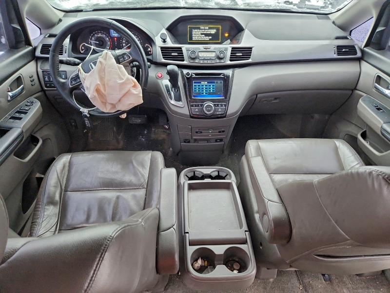 Photo 8 from auction – 2015 HONDA ODYSSEY TO with VIN 5FNRL5H93FB504342