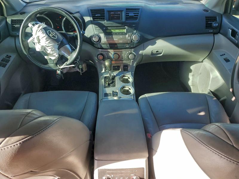 Photo 8 from auction – 2012 TOYOTA HIGHLANDER with VIN 5TDZK3EH0CS068060