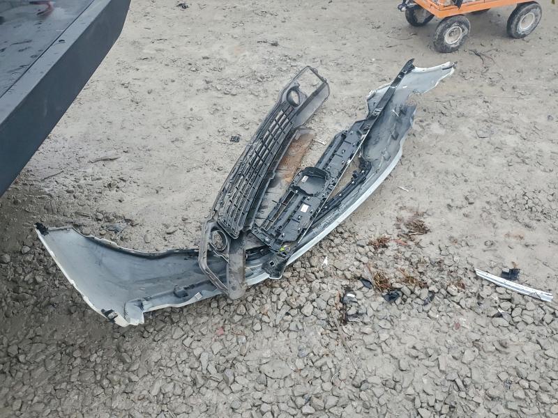 Photo 12 from auction – 2019 HONDA RIDGELINE with VIN 5FPYK3F73KB013873