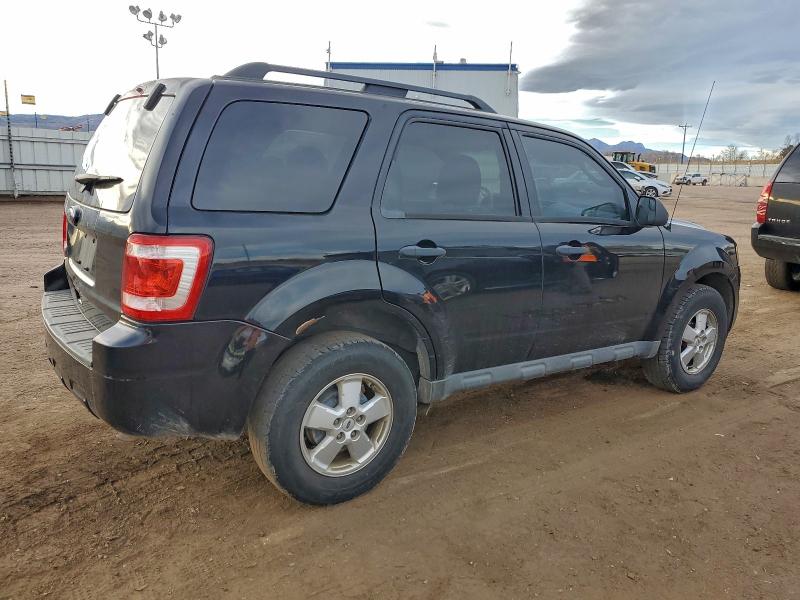 Photo 3 from auction – 2010 FORD ESCAPE XLT with VIN 1FMCU0D79AKB00771