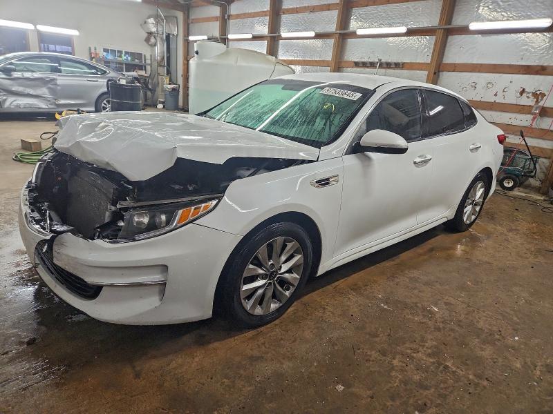 KIA OPTIMA EX 2018 with VIN 5XXGU4L39JG205123 - Photo from auction