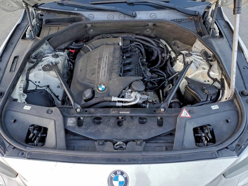 Photo 11 from auction – 2013 BMW 535 IGT with VIN WBASN2C54DC202550