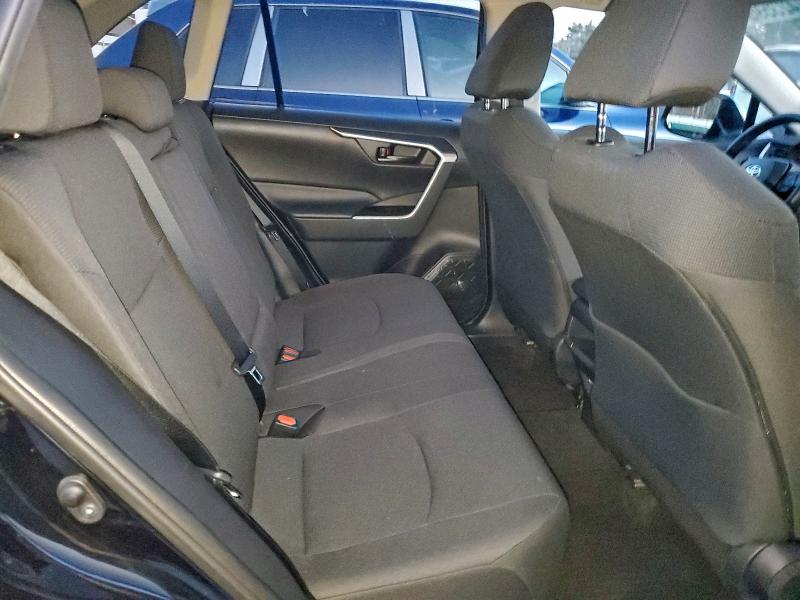 Photo 11 from auction – 2020 TOYOTA RAV4 LE with VIN 2T3G1RFV0LC134124