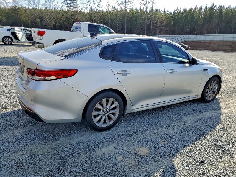 Photo 3 from auction – 2016 KIA OPTIMA EX with VIN 5XXGU4L3XGG046251