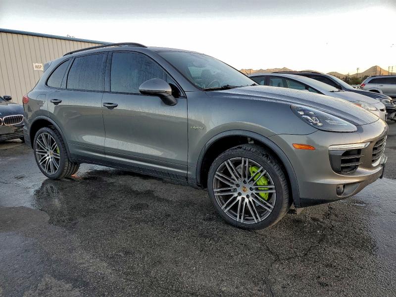 Photo 4 from auction – 2016 PORSCHE CAYENNE SE with VIN WP1AE2A23GLA17786