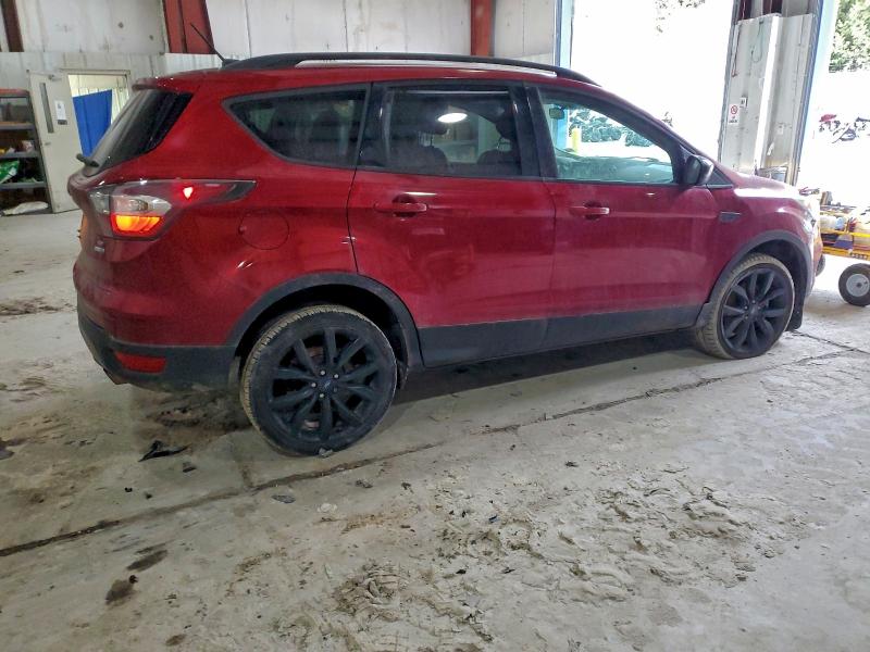 Photo 3 from auction – 2017 FORD ESCAPE SE with VIN 1FMCU9GD1HUA02628
