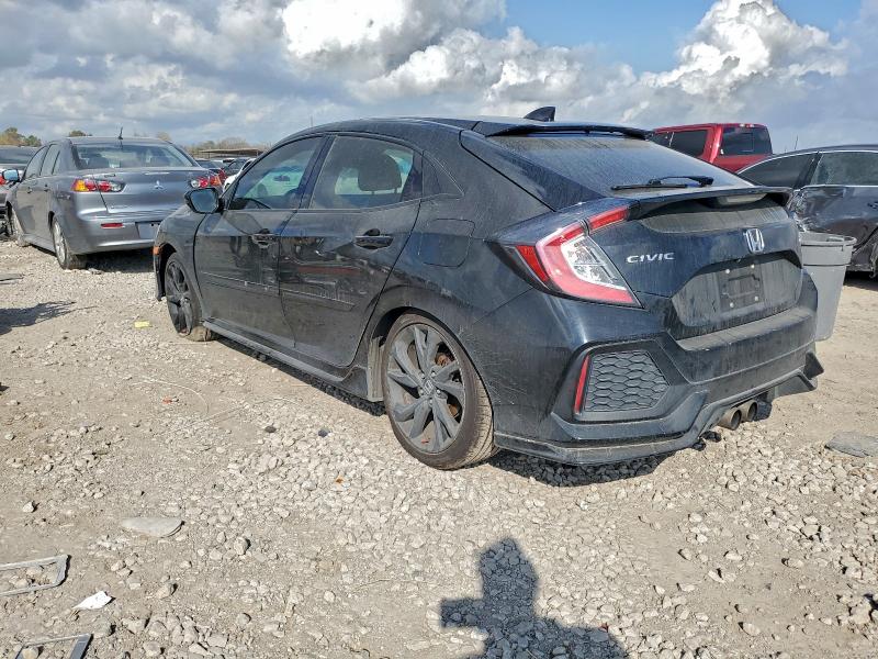 Photo 2 from auction – 2018 HONDA CIVIC SPOR with VIN SHHFK7H90JU209398