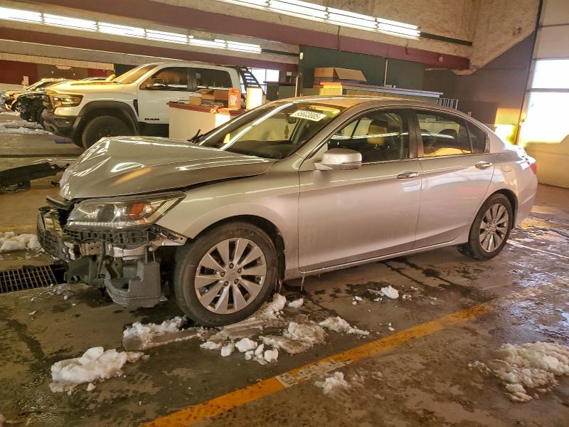 HONDA ACCORD EXL 2015 with VIN 1HGCR2F81FA023738 - Photo from auction