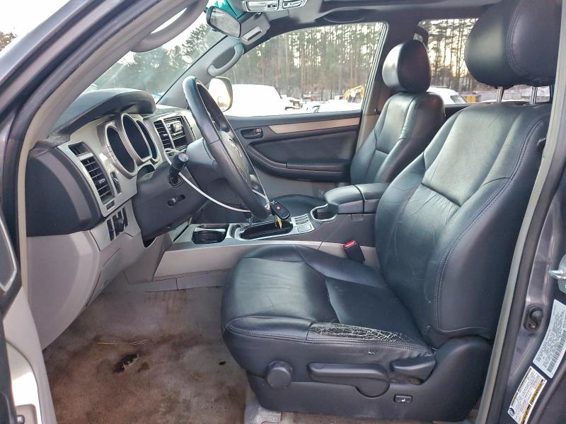 Photo 7 from auction – 2004 TOYOTA 4RUNNER SR with VIN JTEZU14R440020201
