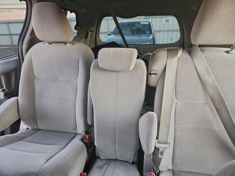 Photo 10 from auction – 2016 TOYOTA SIENNA LE with VIN 5TDKK3DC7GS725868