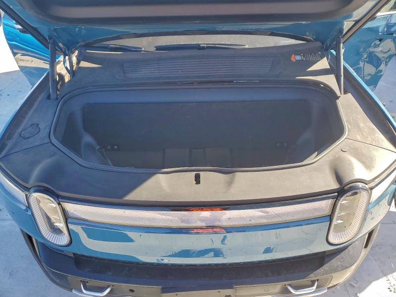 Photo 12 from auction – 2023 RIVIAN R1S ADVENT with VIN 7PDSGABA2PN010776