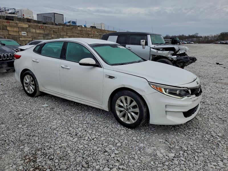 Zdjęcie 4 z aukcji – 2016 KIA OPTIMA EX z VIN 5XXGU4L36GG079988