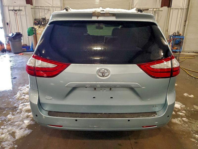 Photo 6 from auction – 2015 TOYOTA SIENNA LE with VIN 5TDKK3DC2FS577191