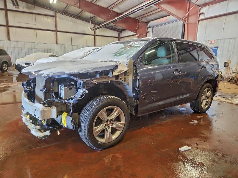TOYOTA HIGHLANDER 2015 with VIN 5TDDKRFH3FS108258 - Photo from auction