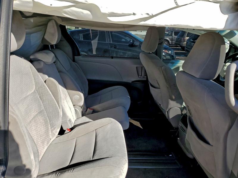Photo 11 from auction – 2015 TOYOTA SIENNA LE with VIN 5TDKK3DC2FS632142
