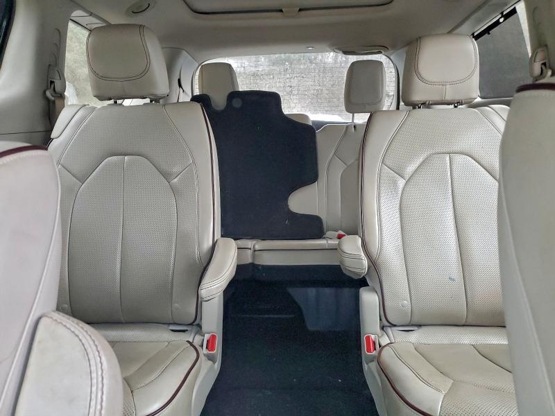 Photo 10 from auction – 2017 CHRYSLER PACIFICA L with VIN 2C4RC1GG9HR762722