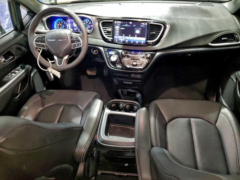 Photo 8 from auction – 2025 CHRYSLER PACIFICA S with VIN 2C4RC1BG4SR581333