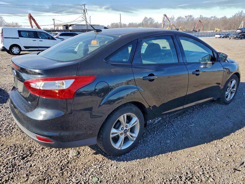 Photo 3 from auction – 2014 FORD FOCUS with VIN 1FADP3F22EL134186