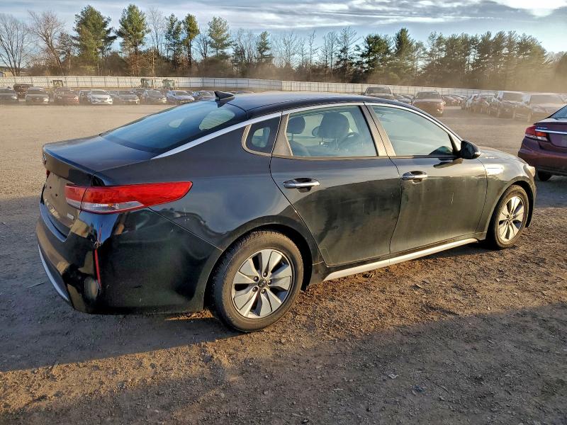 Photo 3 from auction – 2017 KIA OPTIMA HYB with VIN KNAGT4LE3H5013423