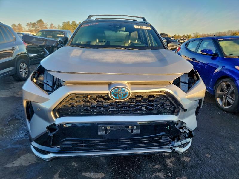 Photo 5 from auction – 2022 TOYOTA RAV4 PRIME with VIN JTMFB3FV0ND084989