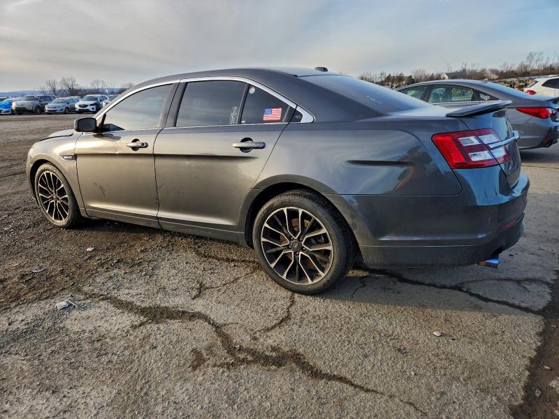 Photo 2 from auction – 2018 FORD TAURUS SHO with VIN 1FAHP2KT3JG118298
