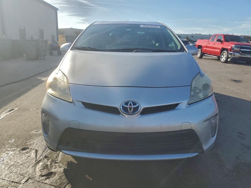 Photo 5 from auction – 2014 TOYOTA PRIUS with VIN JTDKN3DU2E0386727