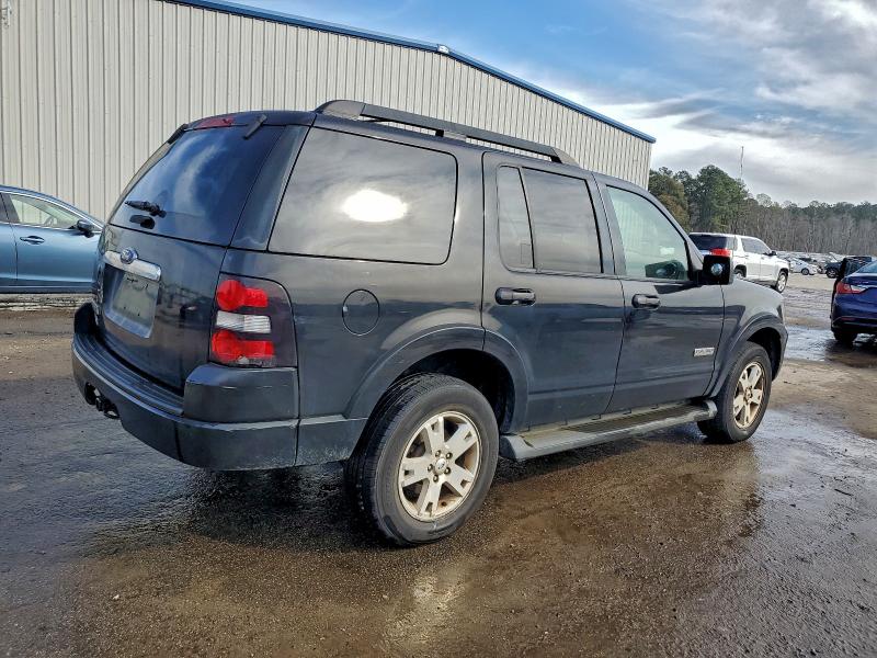 Photo 3 from auction – 2008 FORD EXPLORER X with VIN 1FMEU63E78UA42301