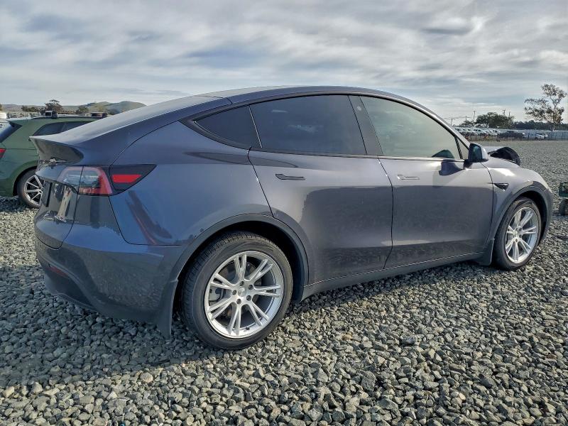 Photo 3 from auction – 2021 TESLA MODEL Y with VIN 5YJYGDEE2MF257355