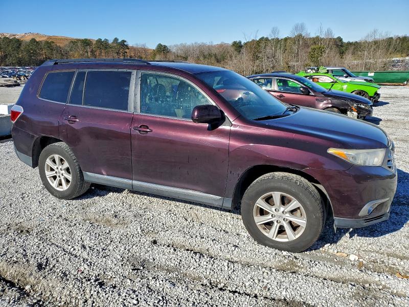 Photo 4 from auction – 2011 TOYOTA HIGHLANDER with VIN 5TDZA3EH2BS012350