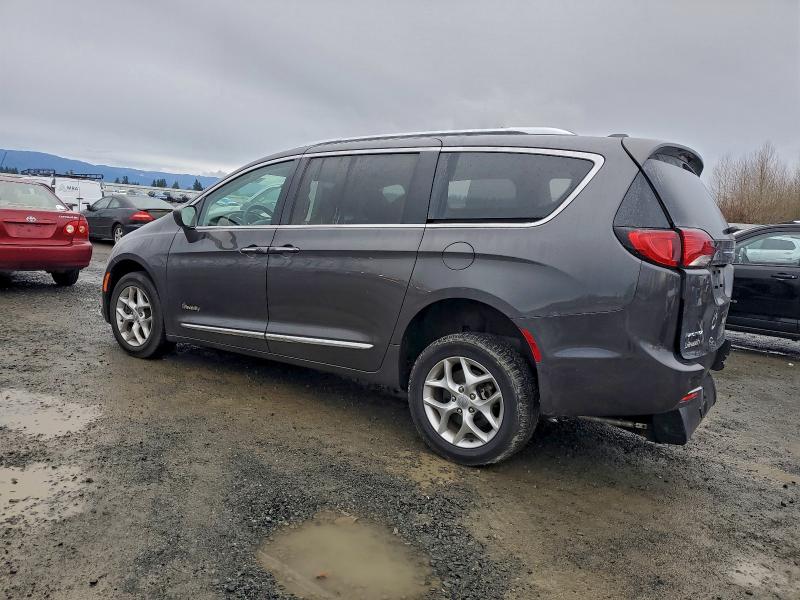 Photo 2 from auction – 2019 CHRYSLER PACIFICA T with VIN 2C4RC1EG8KR525052