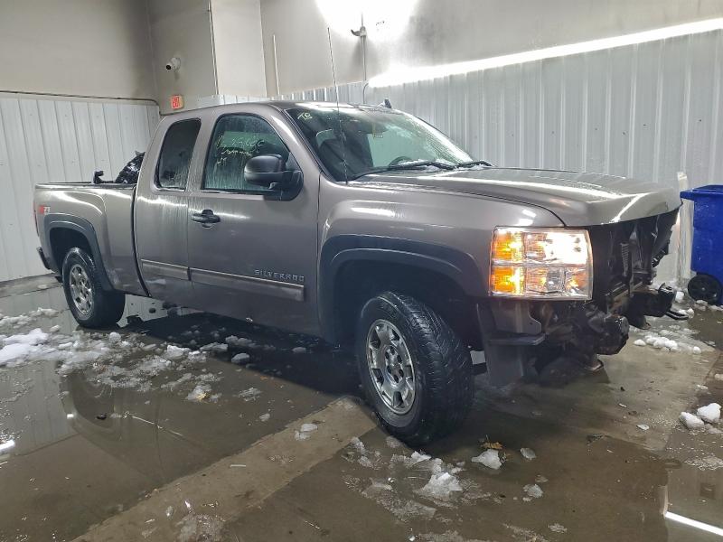 Photo 4 from auction – 2013 CHEVROLET SILVERADO with VIN 1GCRKSE75DZ325991