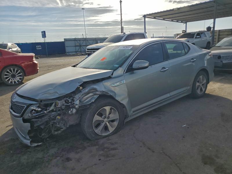 KIA OPTIMA HYB 2015 مع رقم تعريف المركبة KNAGM4AD7F5082992 - صورة من المزاد