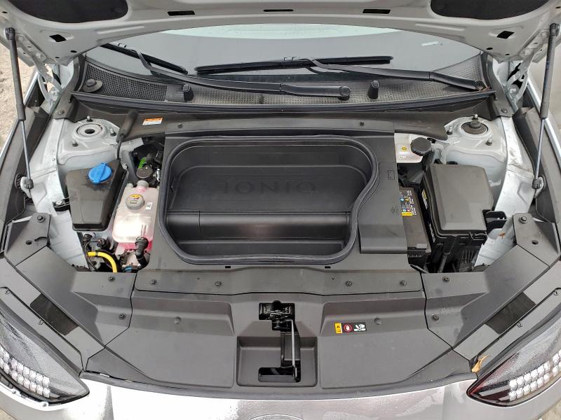 Снимка 11 от търг – 2023 HYUNDAI IONIQ 6 LI с VIN KMHM54AA6PA021937