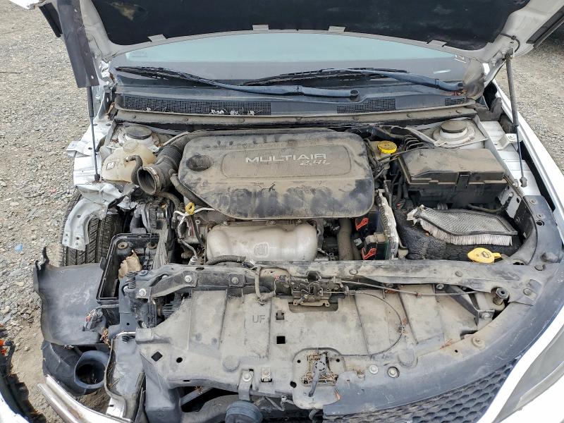 Photo 11 from auction – 2016 CHRYSLER 200 LIMITE with VIN 1C3CCCAB9GN120001