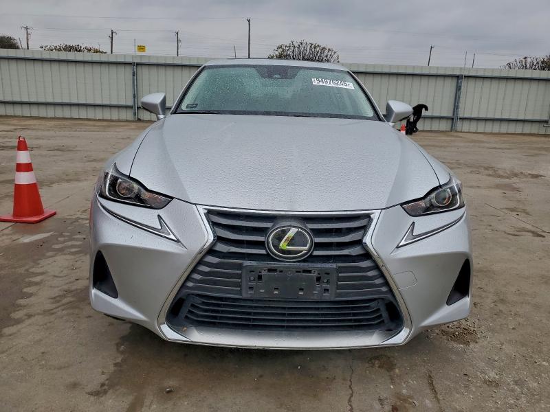 Photo 5 from auction – 2017 LEXUS IS 200T with VIN JTHBA1D29H5058967