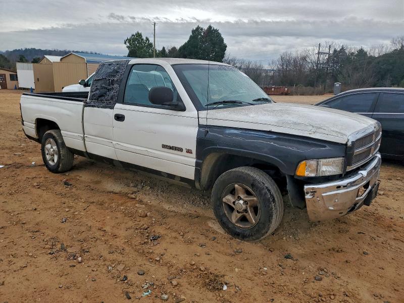 Photo 4 from auction – 2000 DODGE 1500 with VIN 3B7HC12Y8YG126228