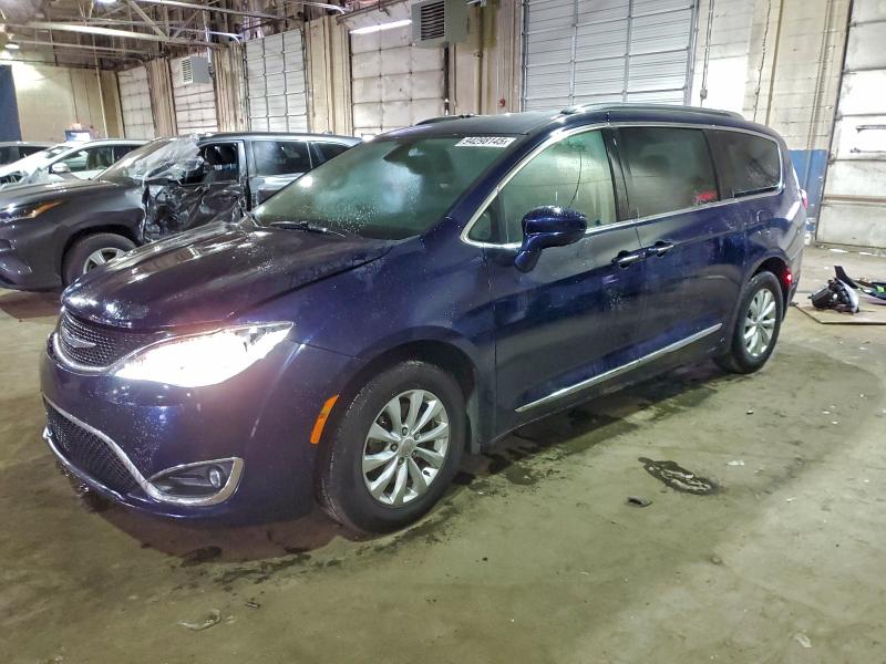CHRYSLER PACIFICA T 2018 with VIN 2C4RC1EG9JR258017 - Photo from auction