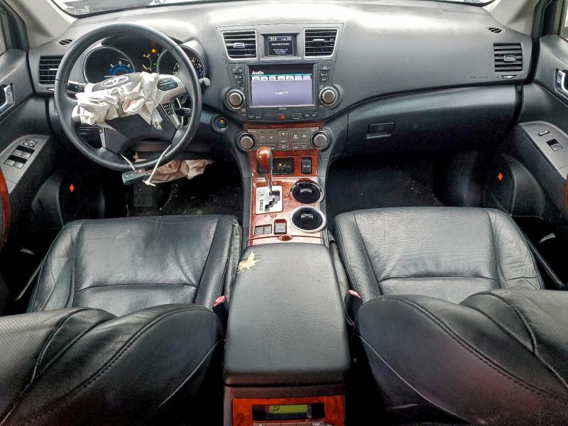 Photo 8 from auction – 2011 TOYOTA HIGHLANDER with VIN JTEDC3EH5B2001429