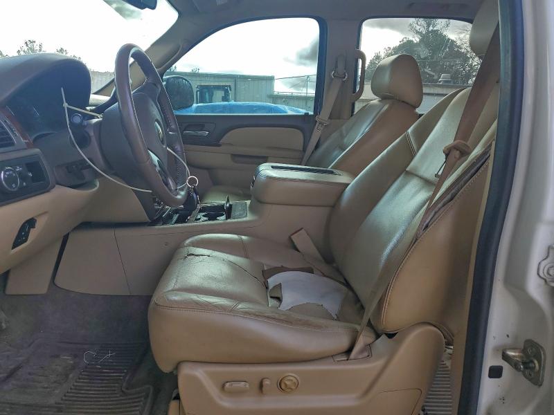 Photo 7 from auction – 2011 CHEVROLET TAHOE C150 with VIN 1GNSCCE02BR109334