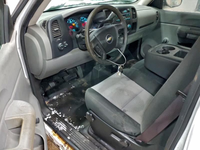 Photo 8 from auction – 2009 CHEVROLET SILVERADO with VIN 1GCEK14X99Z108896