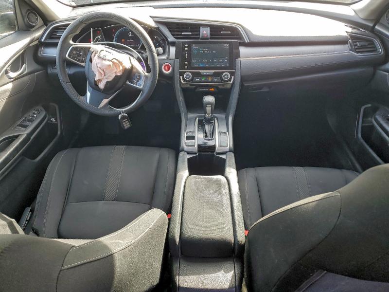 Photo 8 from auction – 2018 HONDA CIVIC EX with VIN 19XFC2F79JE201986