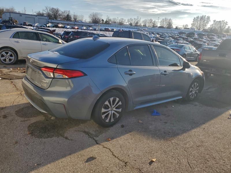 Photo 3 from auction – 2022 TOYOTA COROLLA LE with VIN JTDEAMDE8N3004030