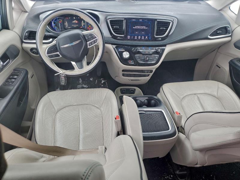Photo 8 from auction – 2018 CHRYSLER PACIFICA H with VIN 2C4RC1N78JR144932