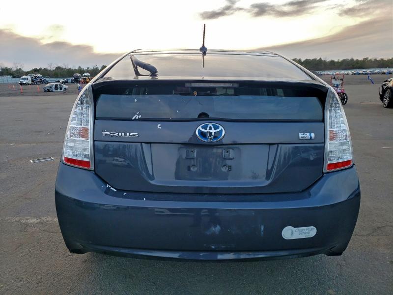 Photo 6 from auction – 2011 TOYOTA PRIUS with VIN JTDKN3DU7B5320382