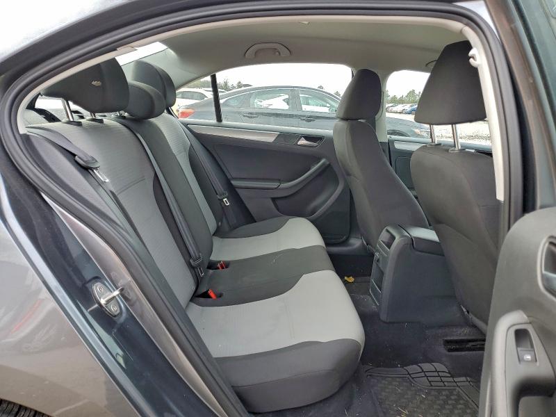 Photo 10 from auction – 2017 VOLKSWAGEN JETTA S with VIN 3VW2B7AJXHM367416