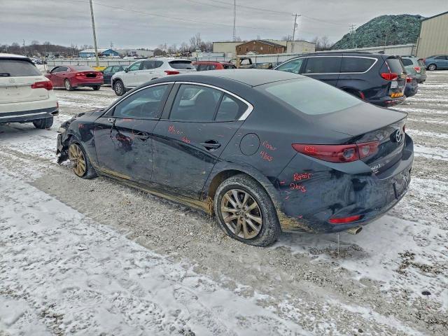 Photo 2 from auction – 2021 MAZDA 3 with VIN JM1BPAAL5M1340134
