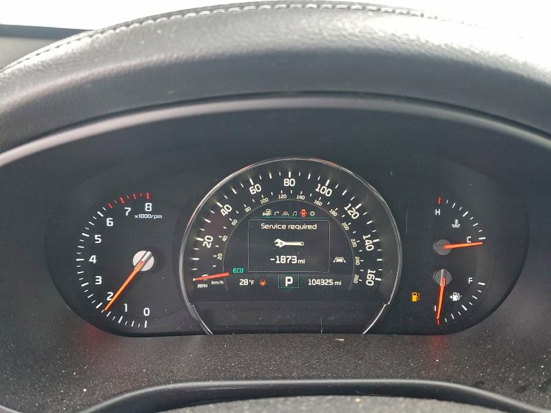 Photo 9 from auction – 2017 KIA SORENTO SX with VIN 5XYPKDA50HG327756