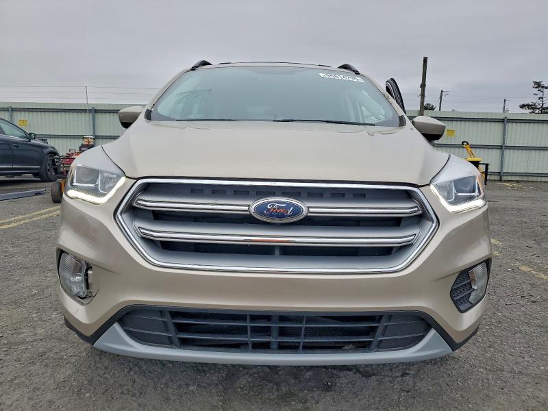 Photo 5 from auction – 2017 FORD ESCAPE SE with VIN 1FMCU0GDXHUD71659